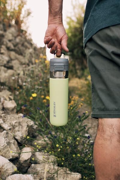 Insulated Stainless Steel Water Bottle 36 oz with Push Button Lid P799245