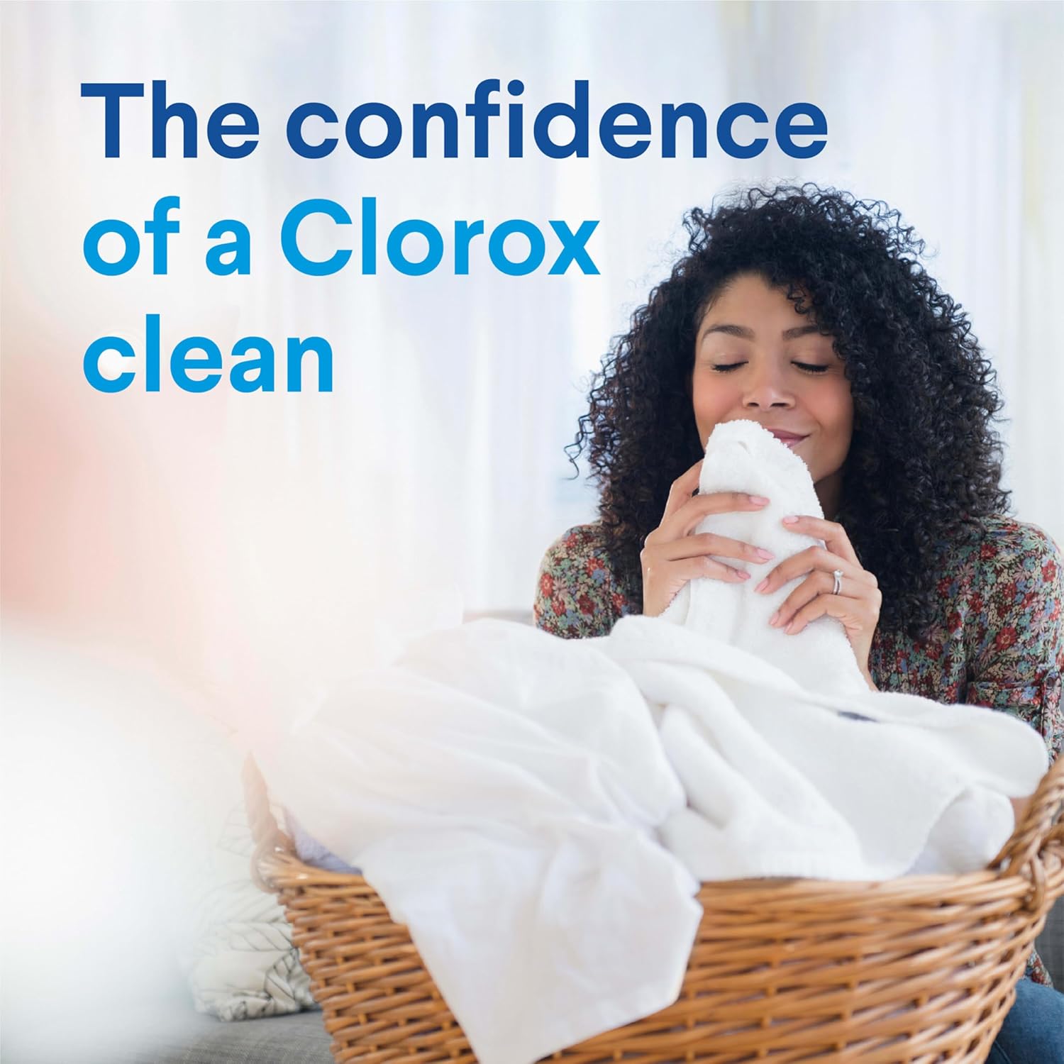 Concentrated Bleach, Clean Linen, 77 Ounce Bottle Y426023