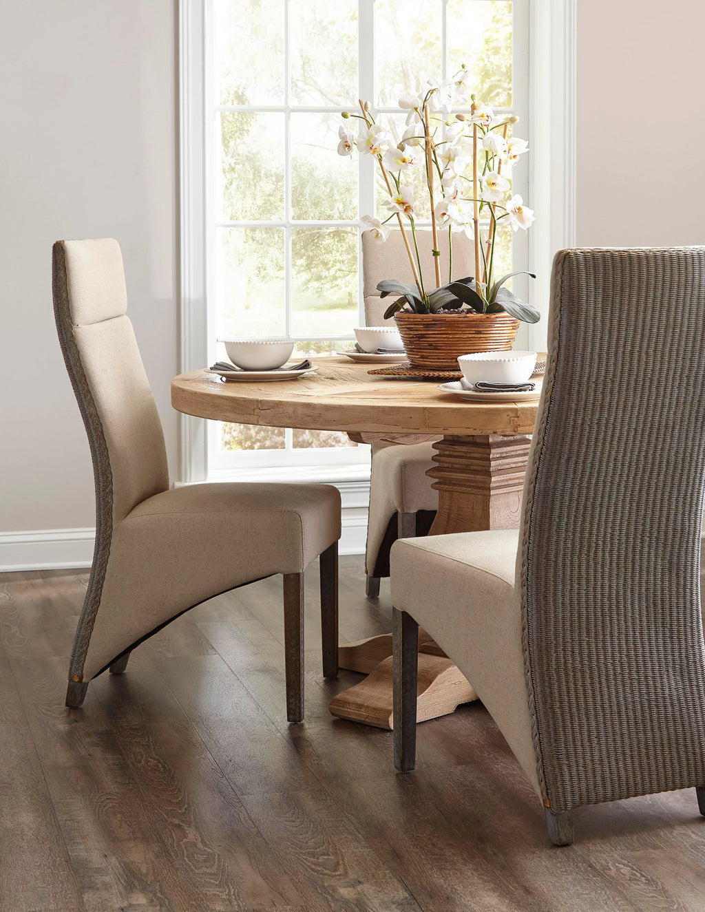 Reclaimed Elm Round Dining Table, 60-inch G4617