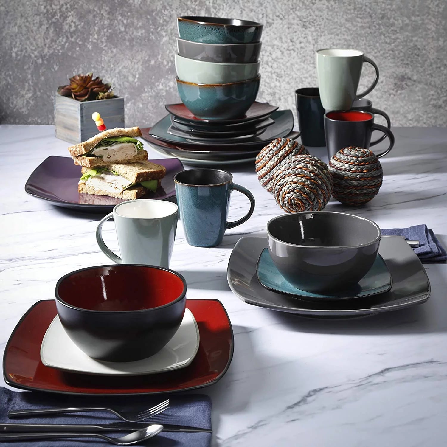 Teal Dinnerware Set, 16 Pieces Plates Bowls & Mugs T1995