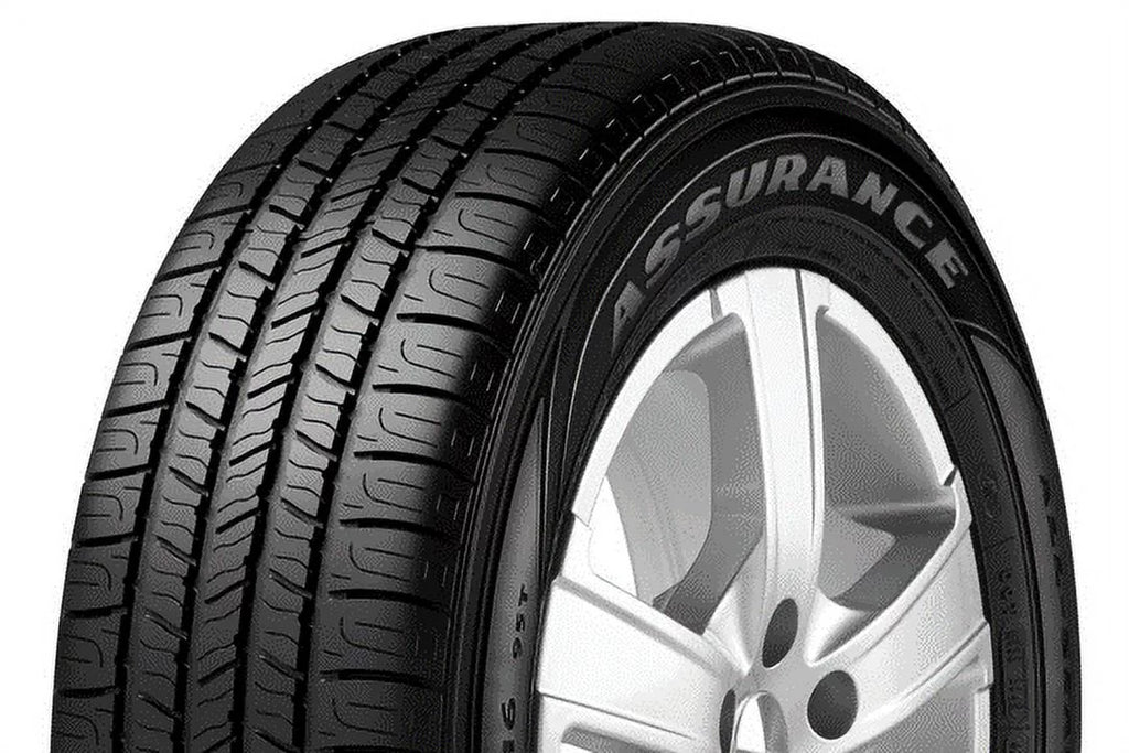 All-Season 225/60R18 100H Passenger Tire D60685
