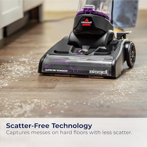 Compact Upright Vacuum with Quick Release Wand D91361