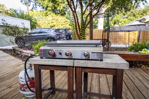 26 Inch Flat Top Gas Grill with 3 Burners for RV Camping Y16043