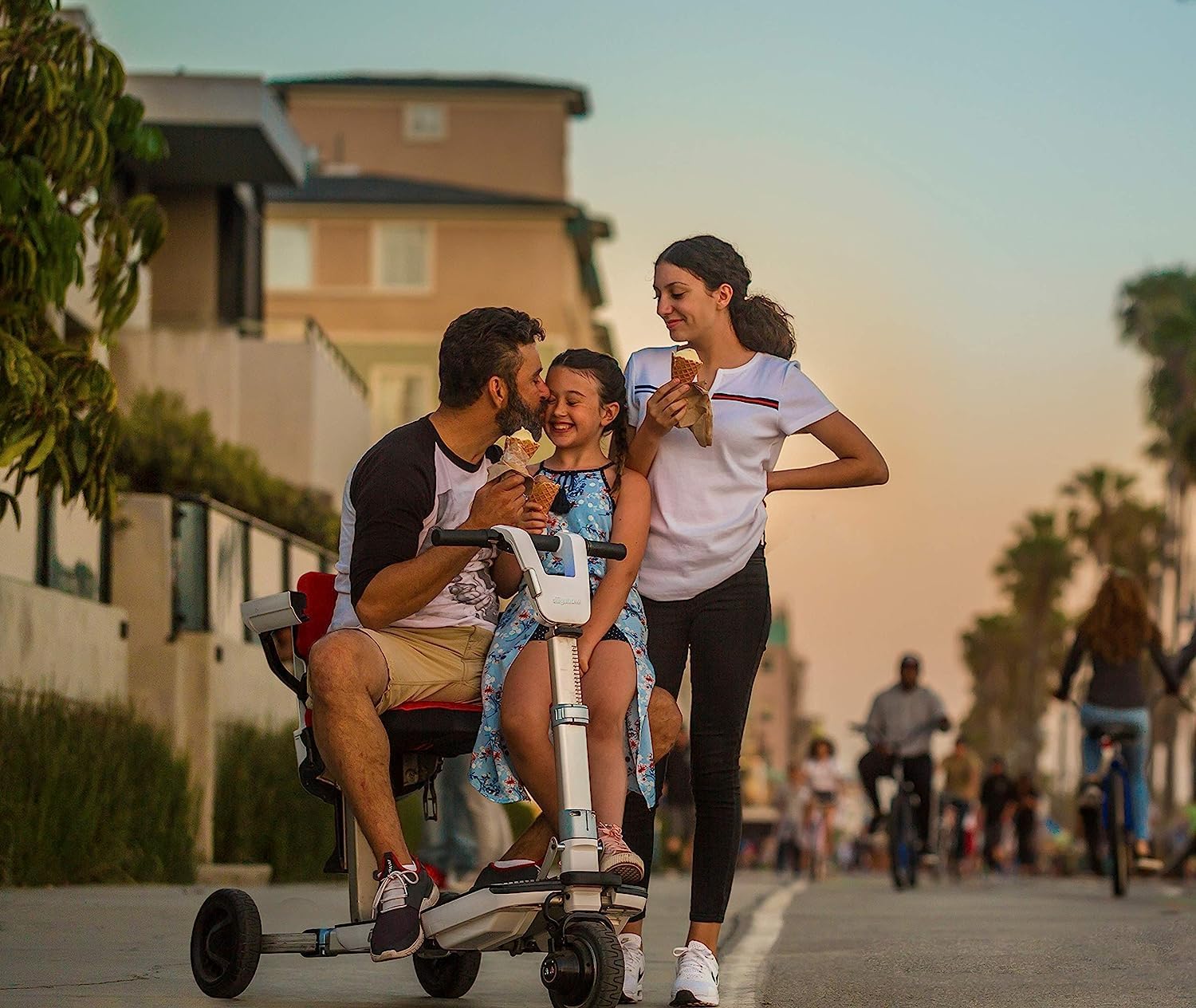 Folding Mobility Scooter with Extended Range Battery, White Z9892