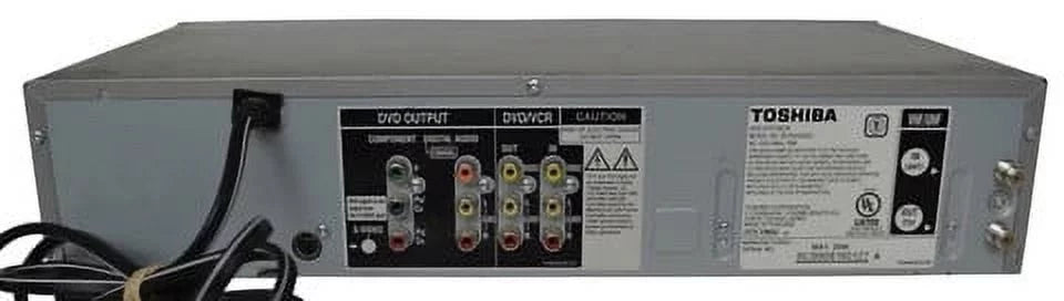 DVD/VCR Combo Player with Remote and Cables K456860